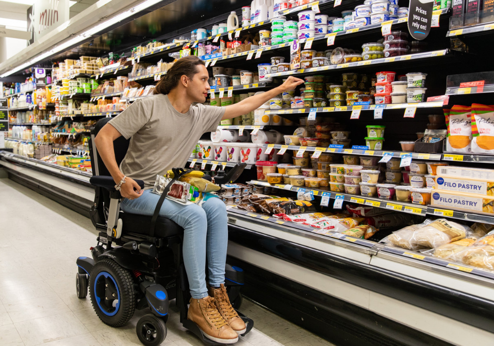 How to grocery shop in a wheelchair? 8 tips to shop independently.